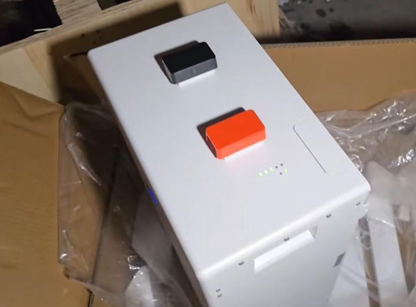 Внешняя батарея для ИБП/инвертора Deye SE F16 Pro-C2 (51.2V 314Ah 16kWh) 1305001-15 фото